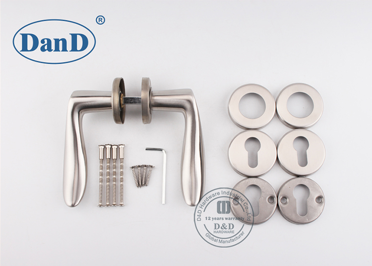 Hardware moderno da porta-d e d