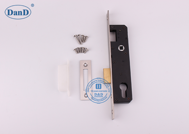 Bloqueio comercial e hardware-2585