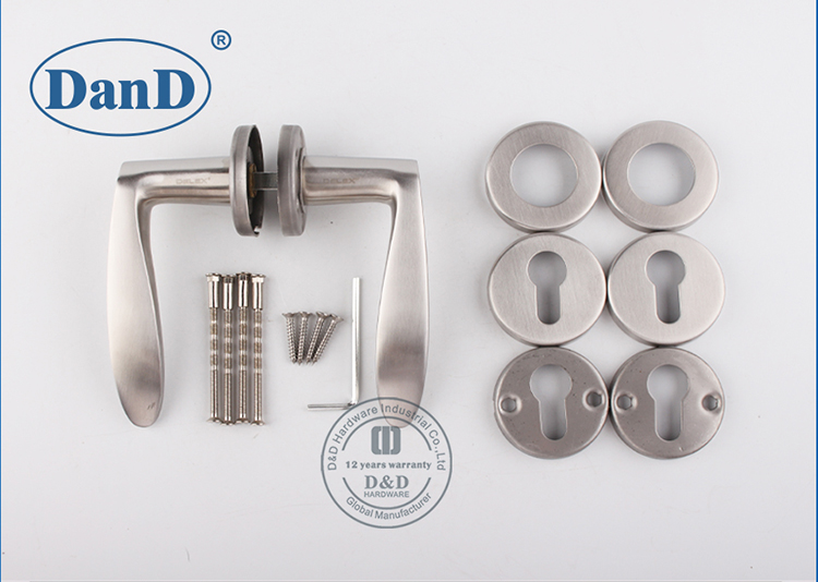 Ma&ccedil;aneta da porta - d e d hardware